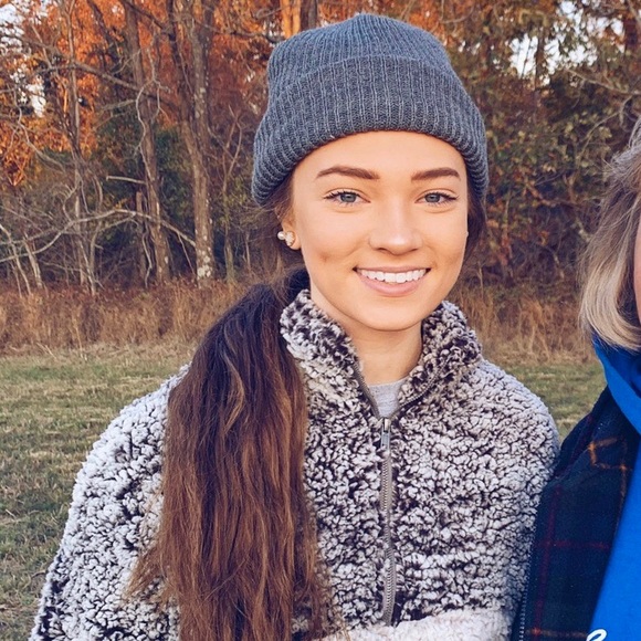 Meet your Posher, Anna - Picture 4 of 4